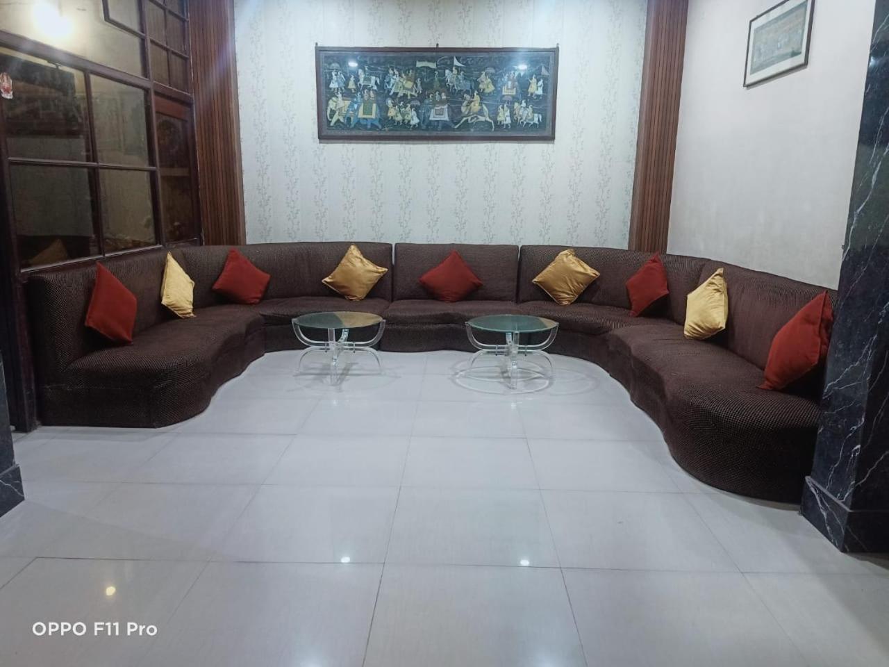 Hotel Ambassador Inn Gwalior Buitenkant foto